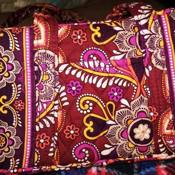 Vera Bradley Safari Sunset Ret '11 Baguette Shoulder Bag - Picture 4 of 6